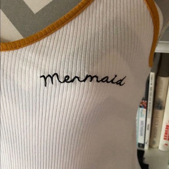 Simple Summer Mermaid Tank - Picture 3 of 5